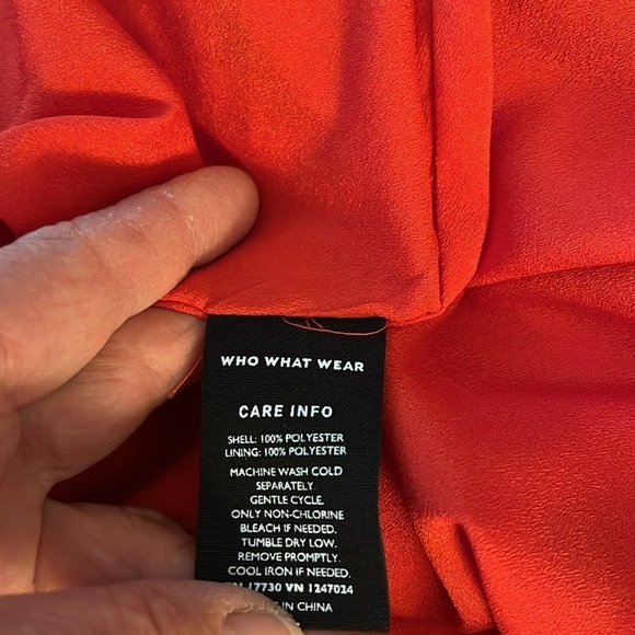 Who What Wear red with black design 3/4 sleeved dress. Size Small. NWT - Picture 11 of 11